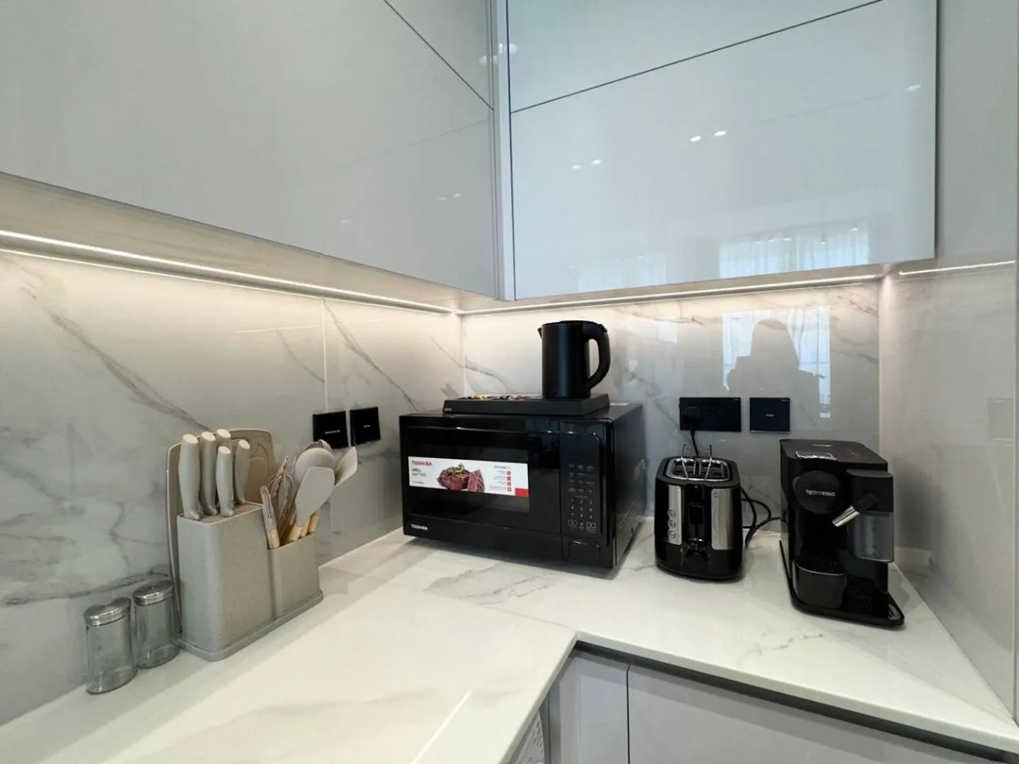 Apartment Charming 1Br Apt W Elegant Interiors Dubai