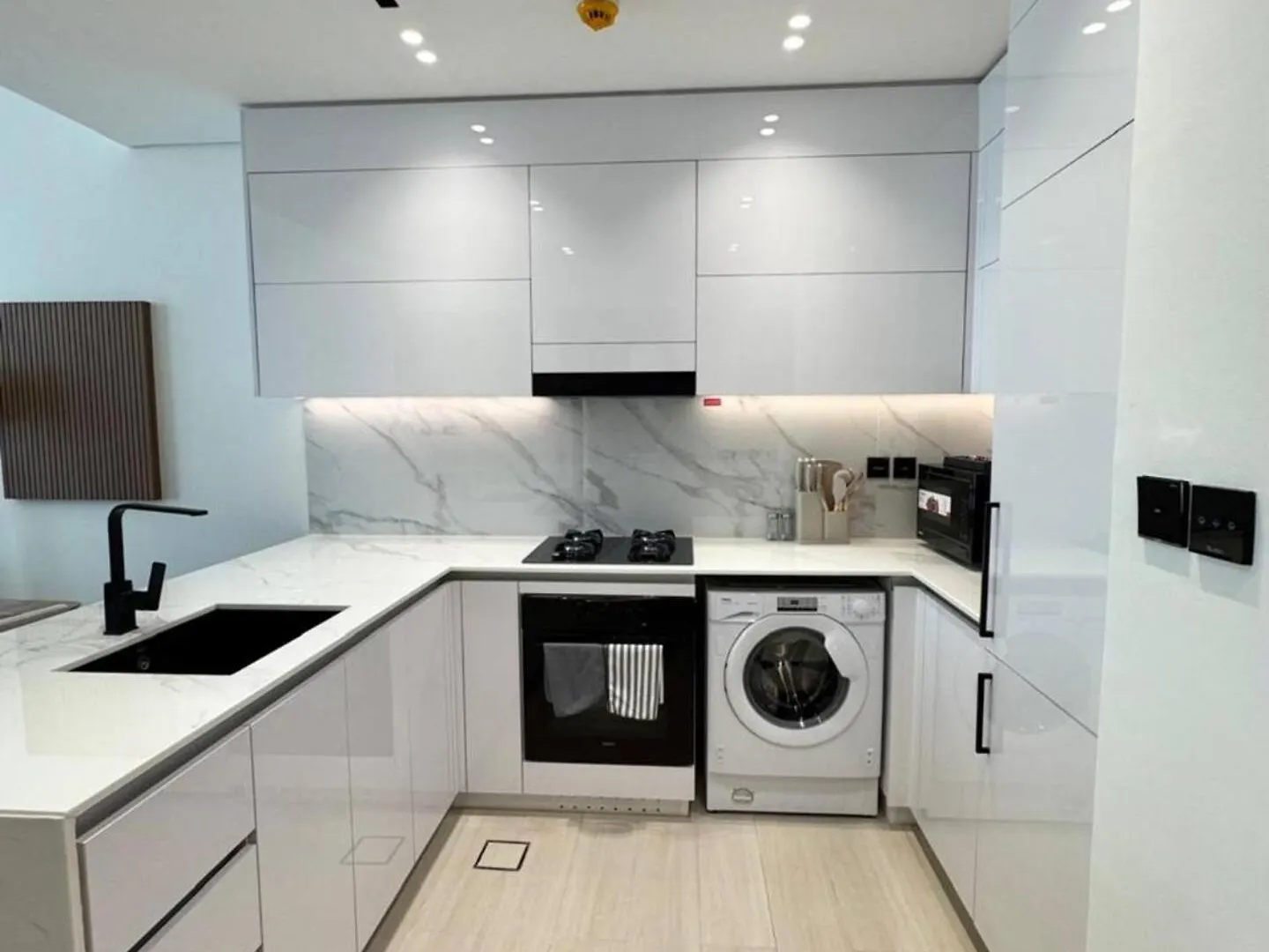 Apartment Charming 1Br Apt W Elegant Interiors Dubai