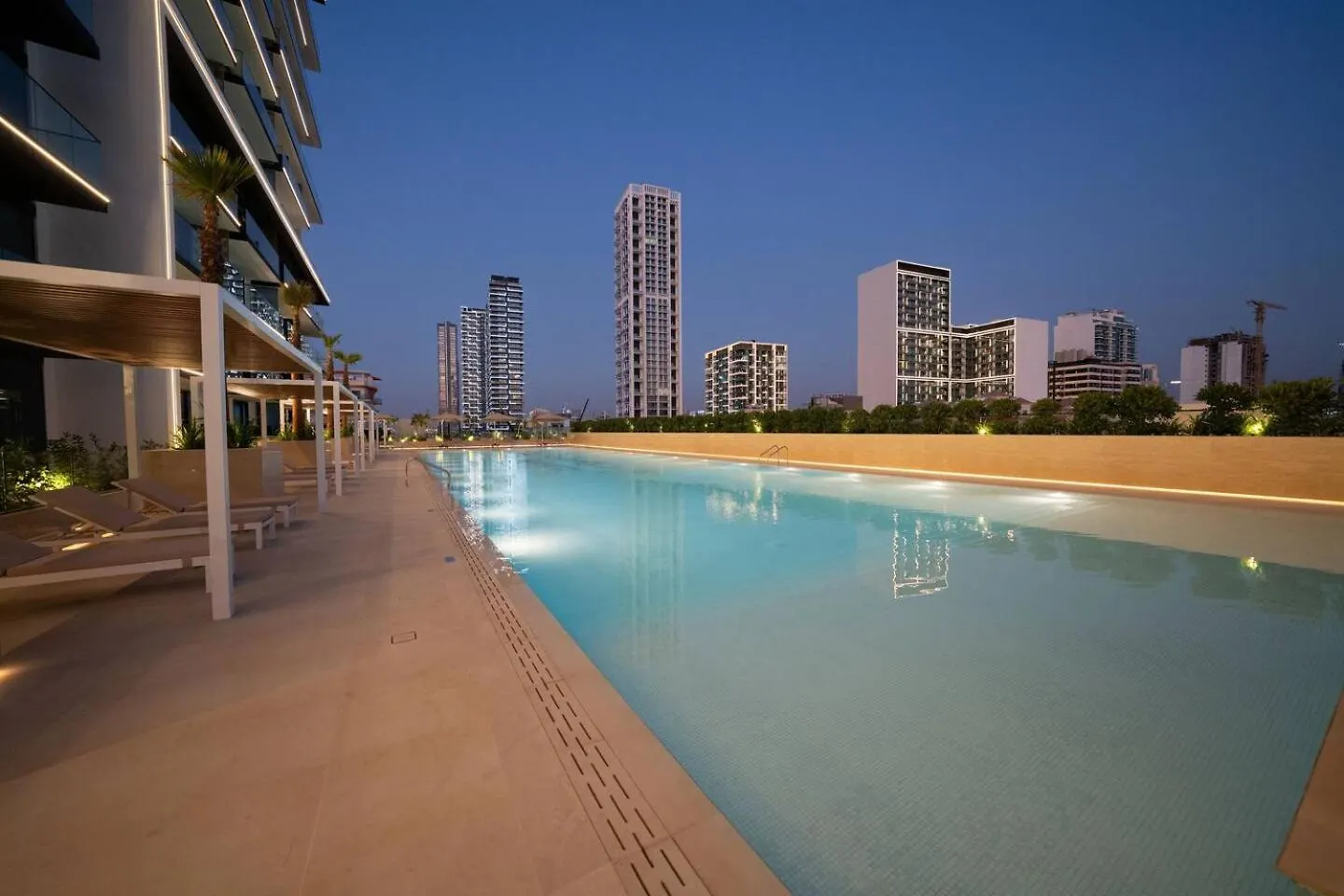 Charming 1Br Apt W Elegant Interiors Dubai Apartment