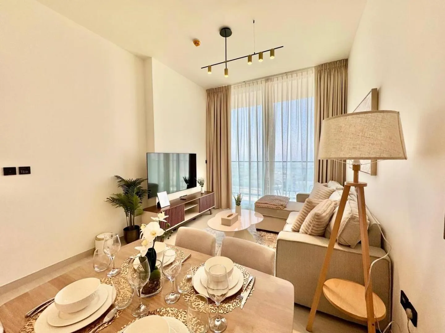 Charming 1Br Apt W Elegant Interiors Dubai United Arab Emirates